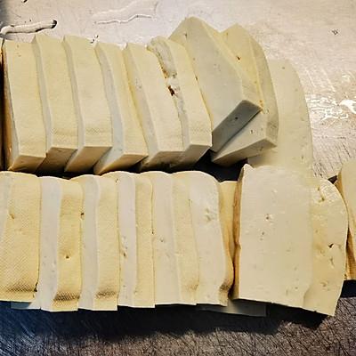 咸菜煮豆腐，干锅豆腐家常做法（你从来没吃过的雪菜老豆腐煲）