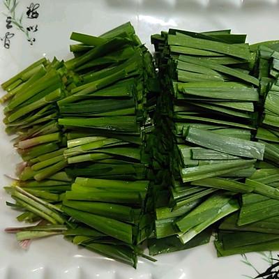 韭菜怎么炒好吃，只炒韭菜怎么炒好吃又简单（#一学就会快手菜#韭菜炒鸡蛋）