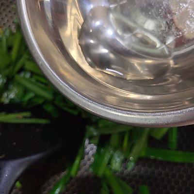 韭菜怎么炒好吃，只炒韭菜怎么炒好吃又简单（#一学就会快手菜#韭菜炒鸡蛋）