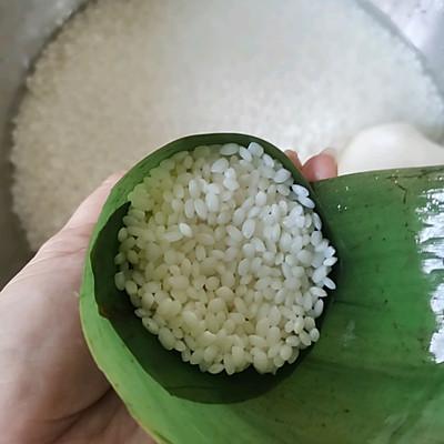 包粽子糯米泡几个小时，包粽子糯米要泡几个小时（没有什么是一份江米粽子解决不了的）