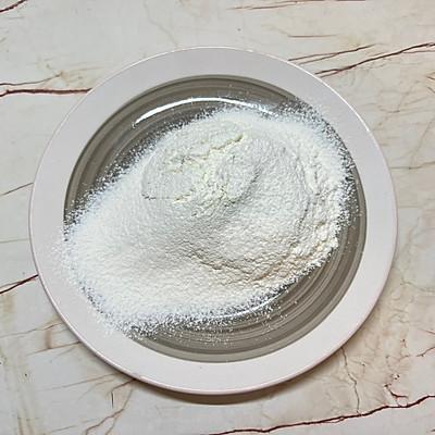 小麦粉怎么做蛋糕，可以用小麦粉做千层蛋糕吗（#金龙鱼精英100%烘焙大师赛-爱好组-低筋#圣诞纸杯蛋糕）