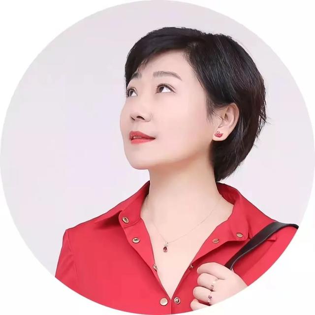 家长感言怎么写，家长感言怎么写小学生（夜读丨父母在身边的每一天）
