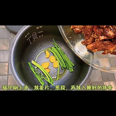 电饭锅焖排骨，排骨焖饭的做法（#一学就会快手菜#电饭锅焖排骨你这么做）