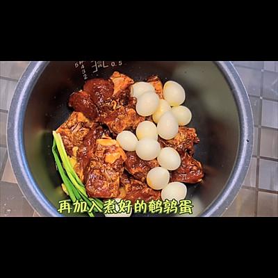 电饭锅焖排骨，排骨焖饭的做法（#一学就会快手菜#电饭锅焖排骨你这么做）