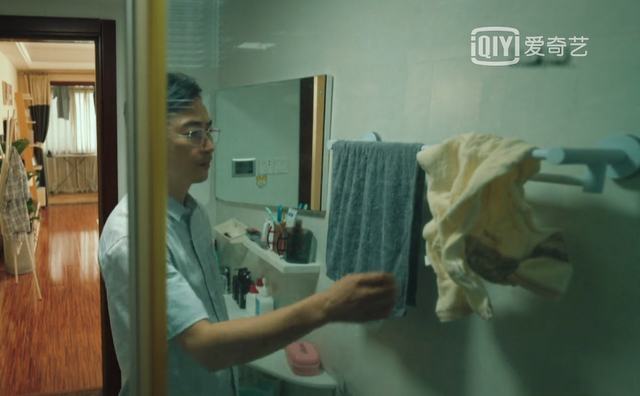 《对手》电视剧首播口碑怎样，对手电视剧评分（郭京飞新剧《对手》开播口碑爆棚）