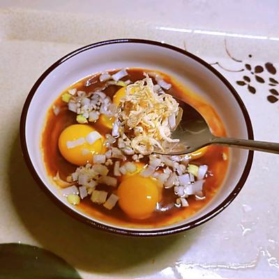 卧鸡蛋是开水还是凉水，卧鸡蛋怎么才能不飞（#东古家味美食#家味酱卧鸡蛋）