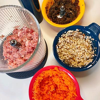 香菇木耳，#一学就会快手菜#胡萝卜香菇黑木耳猪肉馅（香菇木耳冬瓜汤的功效与作用）