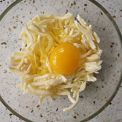 香烤芝士面包，有爱暖心冬日必备养生菜好吃易做的牛奶芝士吐司