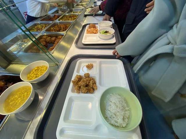 二两米饭有多少，2两生米蒸成米饭有几两（听浙大营养学教授详解）