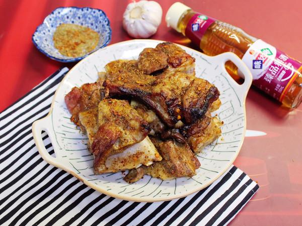 蒸烤箱烤羊排的方法步骤，#一学就会快手菜#家庭烤羊排