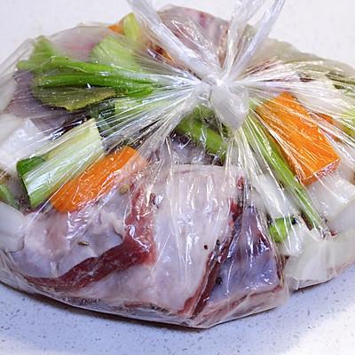 蒸烤箱烤羊排的方法步骤，#一学就会快手菜#家庭烤羊排