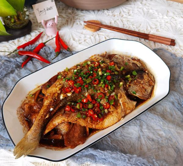 黄鱼怎么做好吃，黄鱼怎么做好吃又简单视频（无水无油‼️家常焗黄鱼）