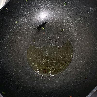 清炒笋片的做法，清炒莴笋片的做法（你一定要学的清炒木耳胡萝卜笋片）