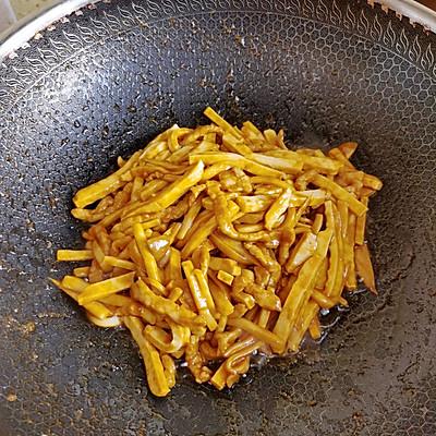 杏鲍菇怎么做好吃，杏鲍菇怎么做好吃法大全 视频（杏鲍菇这样炒，比排骨还要好吃）