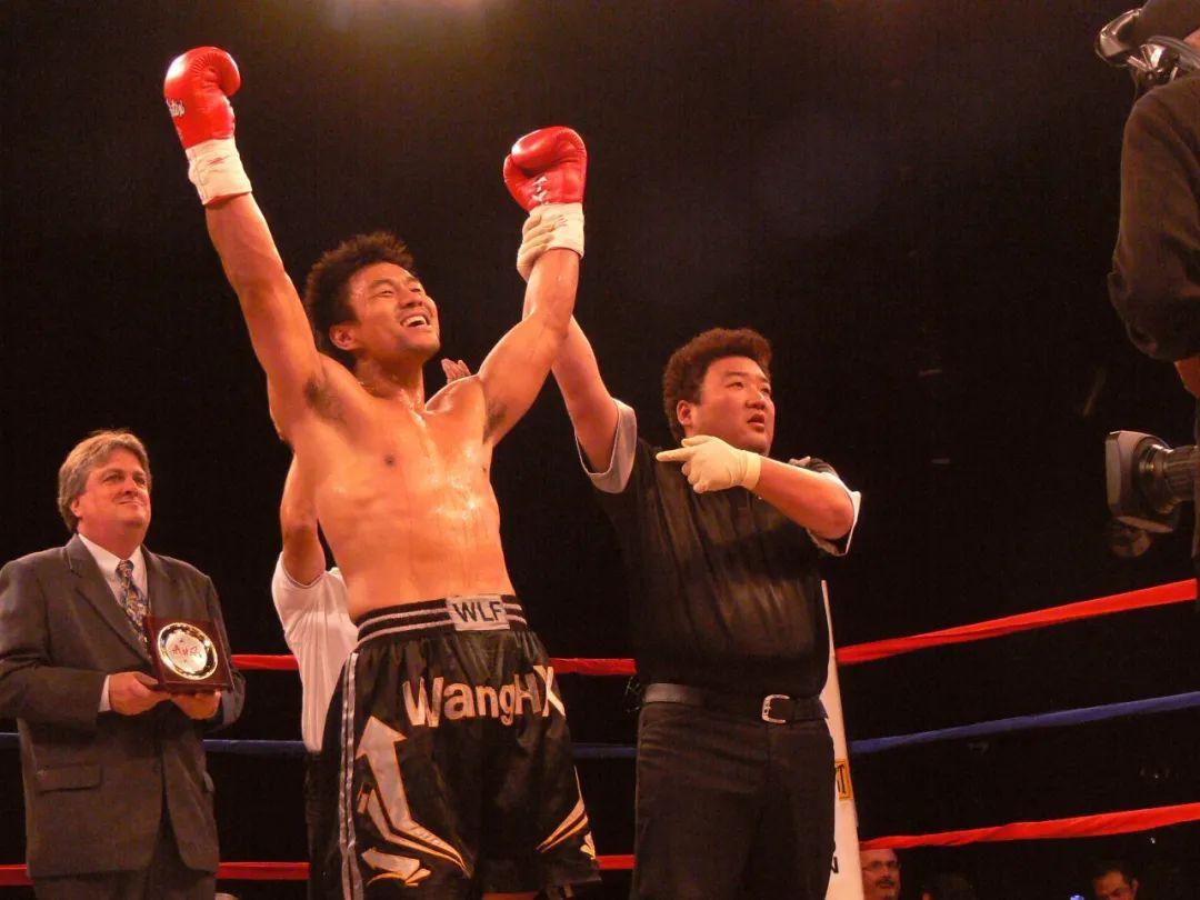 王洪祥35场比赛 武林风18年︱从草根拳王到中华英雄,王洪祥:人生幸遇武林风