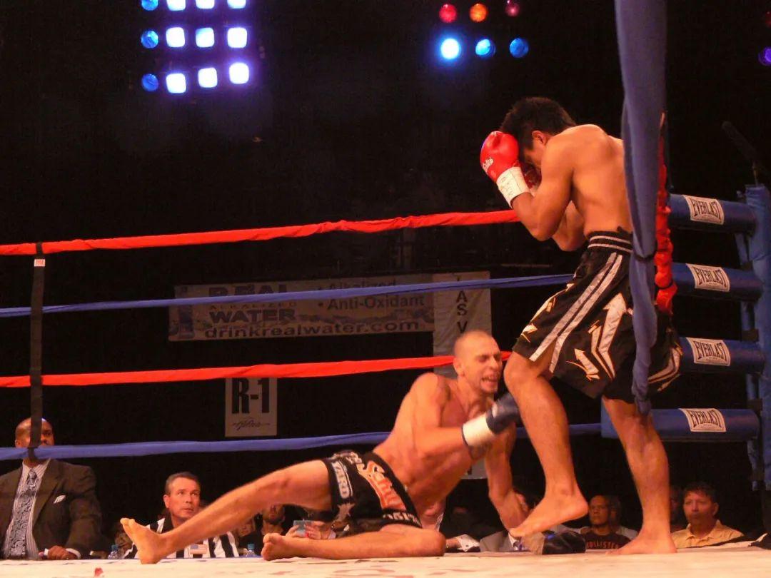 王洪祥35场比赛 武林风18年︱从草根拳王到中华英雄,王洪祥:人生幸遇武林风