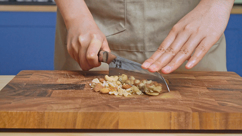 白酒可以煮鸡蛋吗，白酒可以煮鸡蛋吗（牛奶鸡蛋醪糟暖胃养颜小甜品）