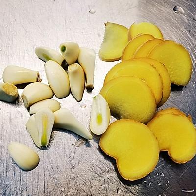 羊排怎么做好吃又简单，红烧羊排做法（麻辣羊排的做法）