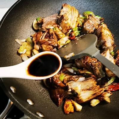 羊排怎么做好吃又简单，红烧羊排做法（麻辣羊排的做法）