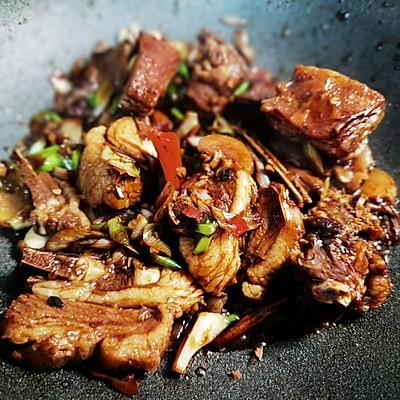 羊排怎么做好吃又简单，红烧羊排做法（麻辣羊排的做法）