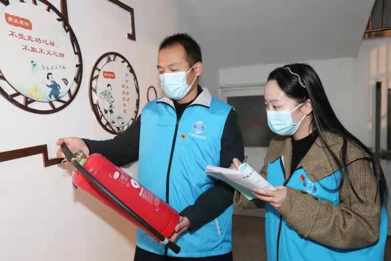 扬州啄木鸟家电维修 被中组部表彰的这些江苏老同志，都有什么感人事迹？