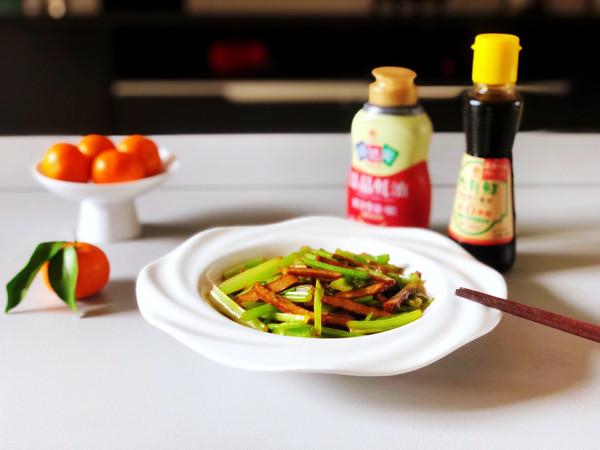 豆腐干怎么炒才好吃，韭菜豆腐干怎么炒才好吃（比饭店做的好吃百倍）