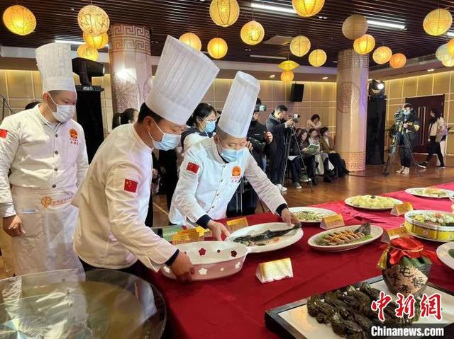 黄山在安徽的哪个市，安徽塔川在哪个城市（安徽黄山谱写舌尖上的徽菜传奇）