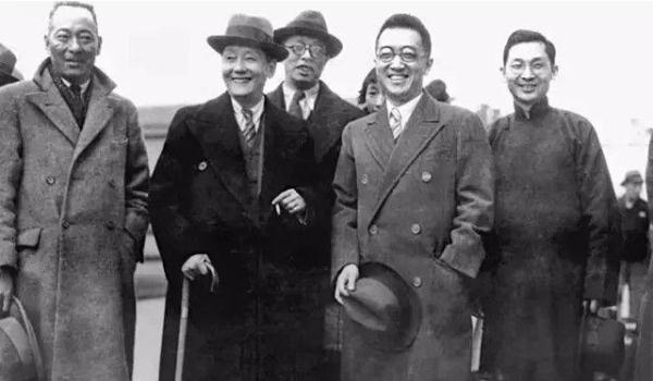 寥寥数语的意思，寥寥数语的意思怎么写（背后都是一种善良）