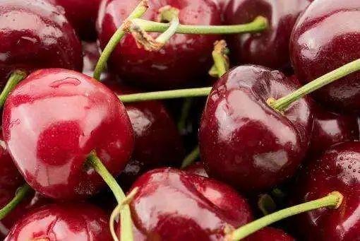 车厘子规格型号表，车厘子尺寸（冬日的第一颗车厘子怎么挑选）