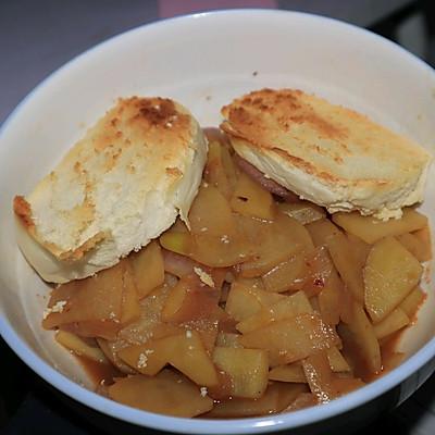 怎么炒洋芋，红烧洋芋最简单的做法（百吃不厌的减配炒土豆片）