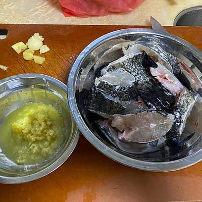 游龙斑鱼怎么做好吃，香到流口水的砂锅焗龙趸