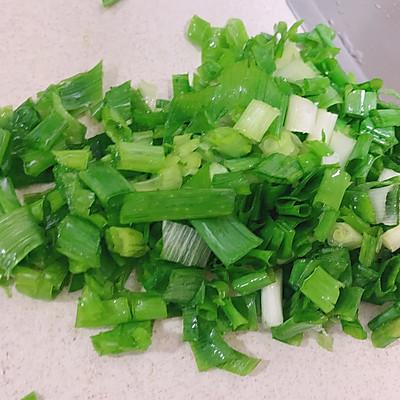 家庭版酸汤肥牛金针菇做法，酸汤肥牛金针菇的家常做法（吃货福利~酸汤肥牛金针菇的美味秘籍）