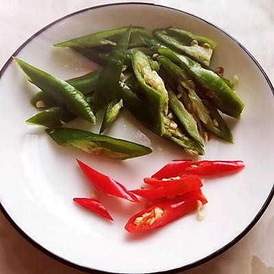 怎么做炒土豆片，土豆片怎么炒好吃家常做法（#东古家味美食#家常干锅土豆片）
