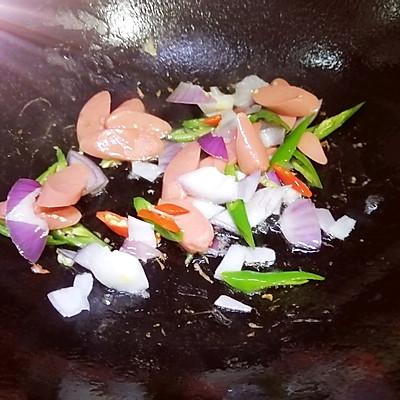 怎么做炒土豆片，土豆片怎么炒好吃家常做法（#东古家味美食#家常干锅土豆片）