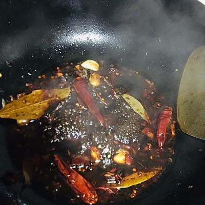 红烧兔子肉，红烧兔肉的做法 最正宗的做法（#东古家味美食#红烧兔子肉）