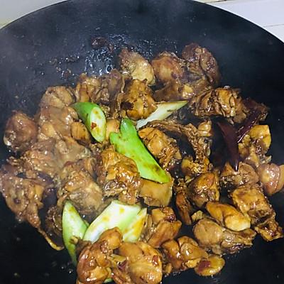 红烧兔子肉，红烧兔肉的做法 最正宗的做法（#东古家味美食#红烧兔子肉）