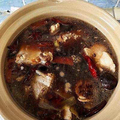 砂锅炖排骨需要多长时间，排骨炖多少分钟比较好（简单几步做好一盘砂锅炖排骨）