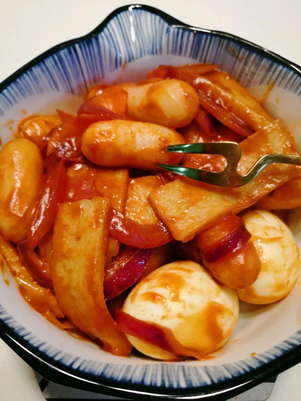 最简单的辣炒年糕做法，辣炒年糕制作方法（只用4种调味料就可以做出最正宗的韩式辣炒年糕）