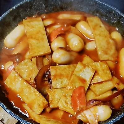 最简单的辣炒年糕做法，辣炒年糕制作方法（只用4种调味料就可以做出最正宗的韩式辣炒年糕）