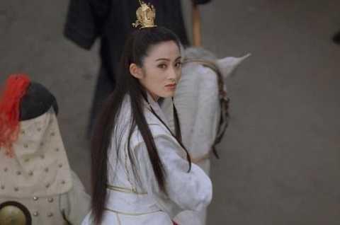 张敏或将复出，张敏现在状况如何（53岁张敏罕见复出拍戏）