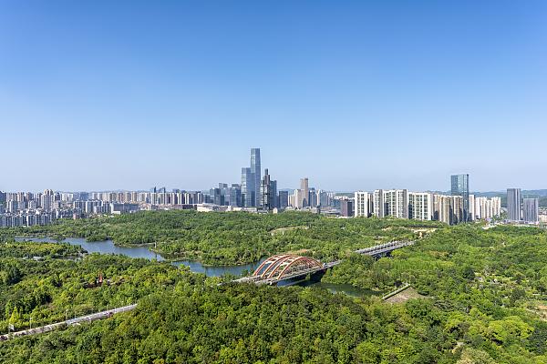 贵阳有多少人口啊，贵州贵阳人口有多少（2021年年末贵阳市常住人口达610.23万人）