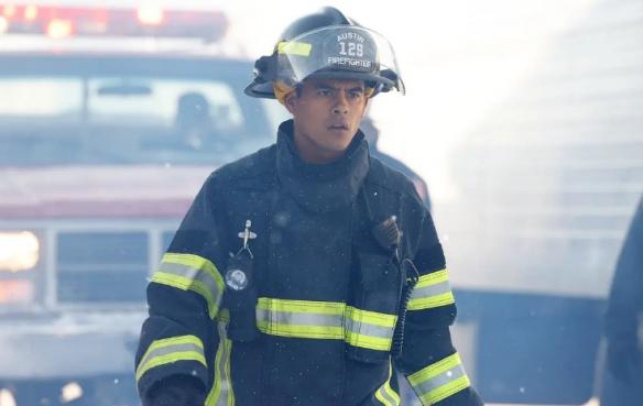 这些欲罢不能的欧美剧集让你的小长假不再无聊，完结的欧美剧（盘点10部近期开播多题材英美剧集）