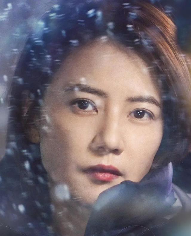 陆川泫 成熟霸气女强人动漫女头/总不能还没努力就向生活妥协吧，微信头像，陆川泫 成熟霸气女强人动漫女头/总不能还没努力就向生活妥协吧（高圆圆9年后再演电视剧）