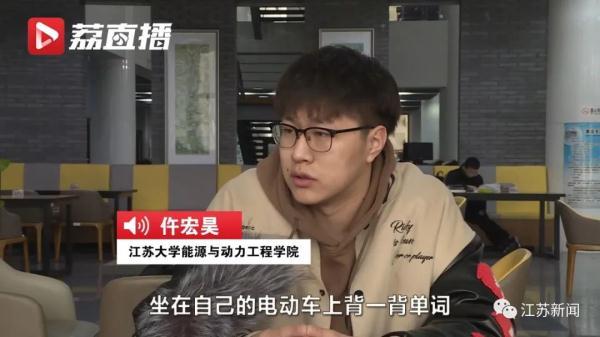 一年有多少个小时，一年有多少时间（大四男生一年有2554个小时泡在图书馆）