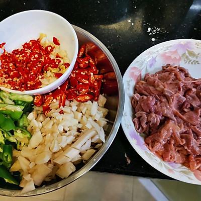 牛舌头怎么做好吃，牛舌头（李孃孃爱厨房之一一鲜椒牛舌）