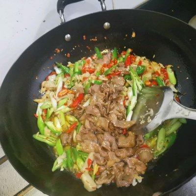 牛舌头怎么做好吃，牛舌头（李孃孃爱厨房之一一鲜椒牛舌）