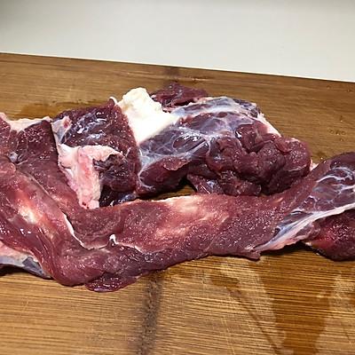 牛腩用高压锅炖多久可以烂，牛腩用高压锅要压多长时间能烂乎（鲜美#牛腩炖萝卜中午刚做完）