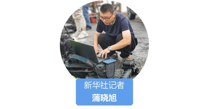 凤凰国际家电维修安装工 我在现场·照片背后的故事｜与“你”在一起