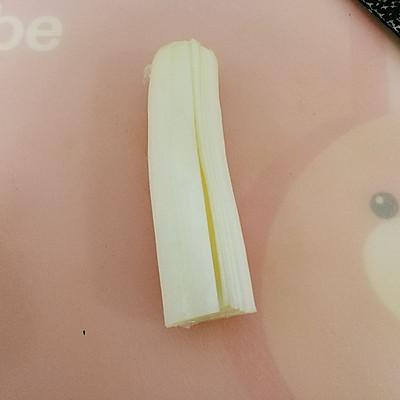 螺肉怎么做好吃，田螺肉怎么炒好吃入味的做法视频（几分钟搞定家常版葱油螺片）