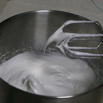 轻乳酪芝士蛋糕，轻乳酪蛋糕和芝士蛋糕的区别（#圣迪乐鲜蛋杯复赛#8寸轻乳酪芝士蛋糕）